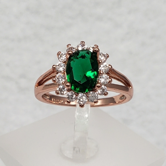 18k Rose Gold Emerald Ring